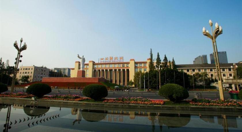 Ibis Chengdu Chunxi Road Shudu Mansion Hotel Exterior photo